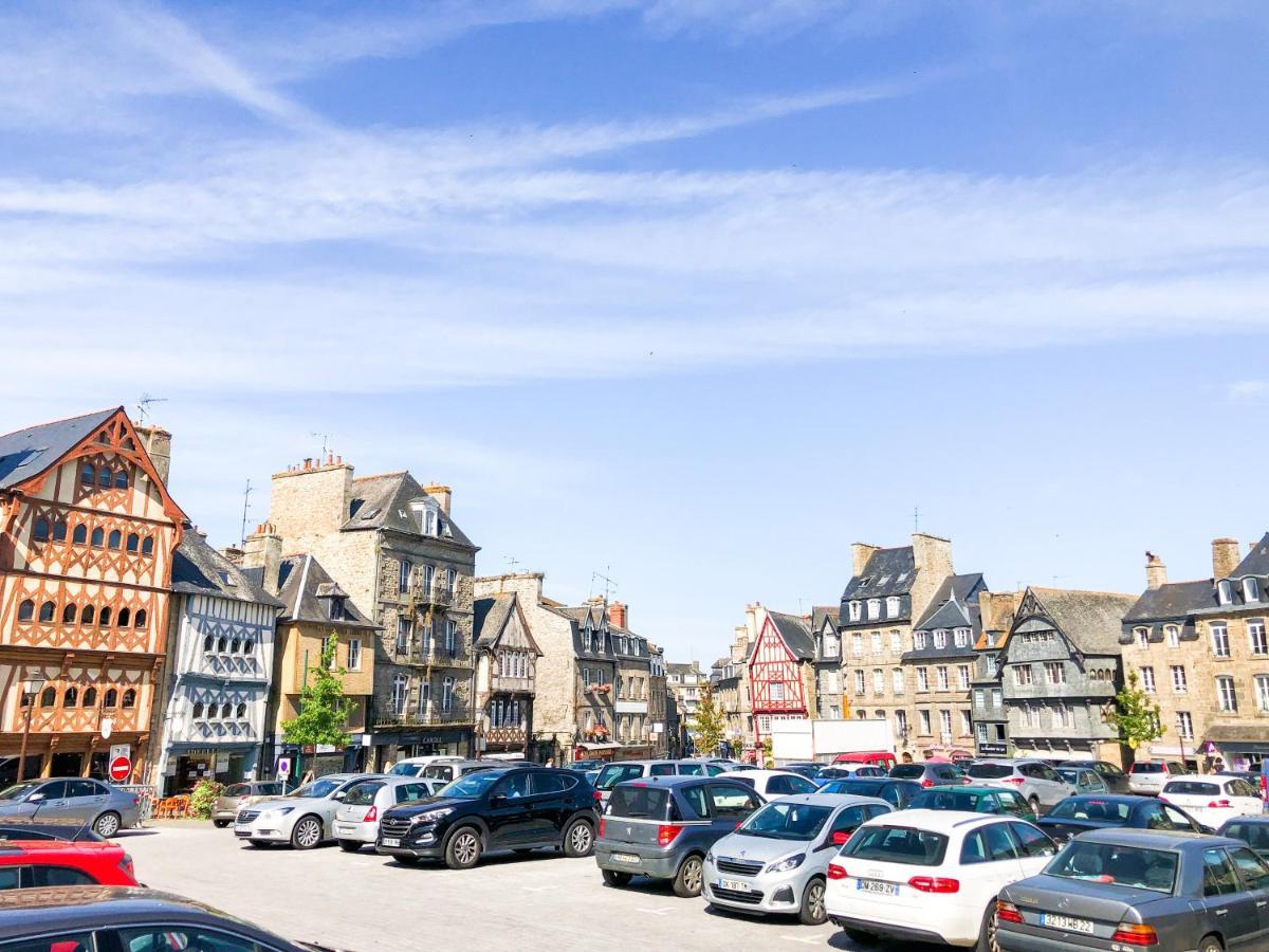 A Travers Le Temps ! Au Coeur De Guingamp Lejlighed Eksteriør billede